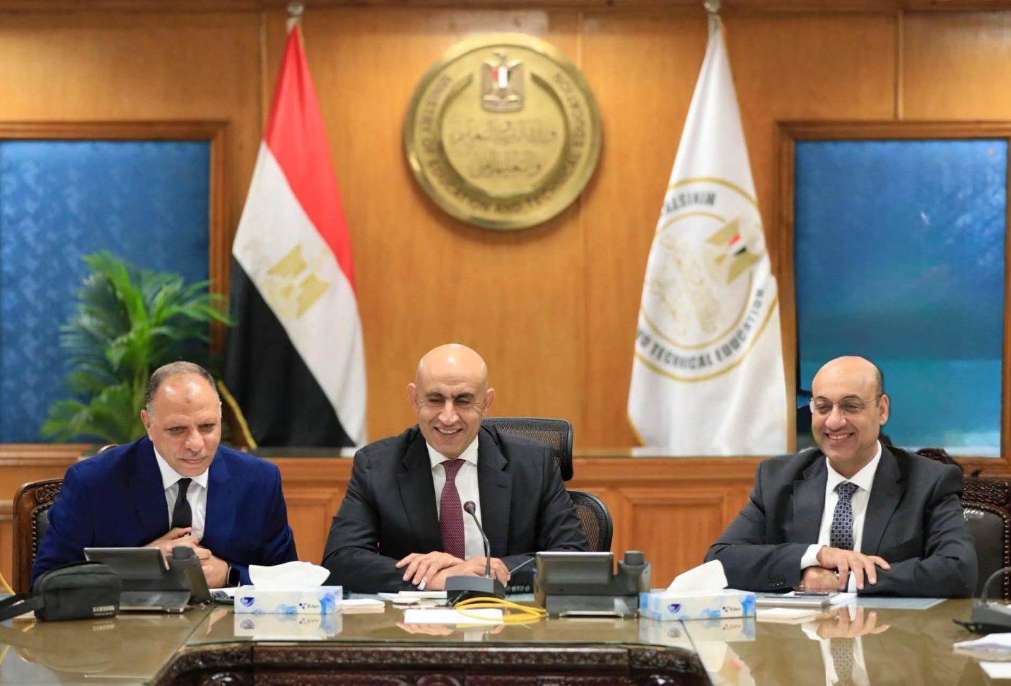 وزير التربية والتعليم يتابع انتظام أول أيام امتحانات الثانوية العامة من غرفة العمليات المركزية بالوزارة
