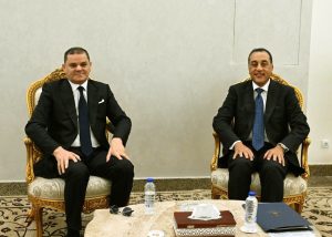 مدبولي يبحث مع الدبيبة تعزيز التعاون في الطاقة والاستثمارات المشتركة ودعم مشروعات البنية التحتية