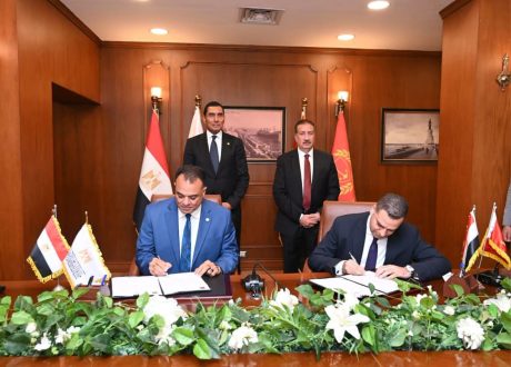 بروتوكول تعاون ببورسعيد لاستثمار الأراضي غير المستغلة وتعظيم موارد مراكز الشباب.. تفاصيل
