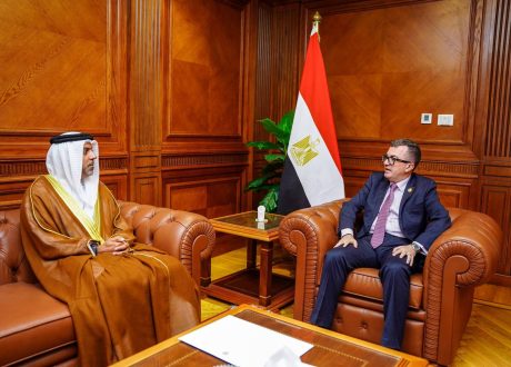 وزير التخطيط يبحث مع سفير الإمارات تعزيز التعاون الاقتصادي وتوسع الشركات المصرية بالسوق الإماراتي