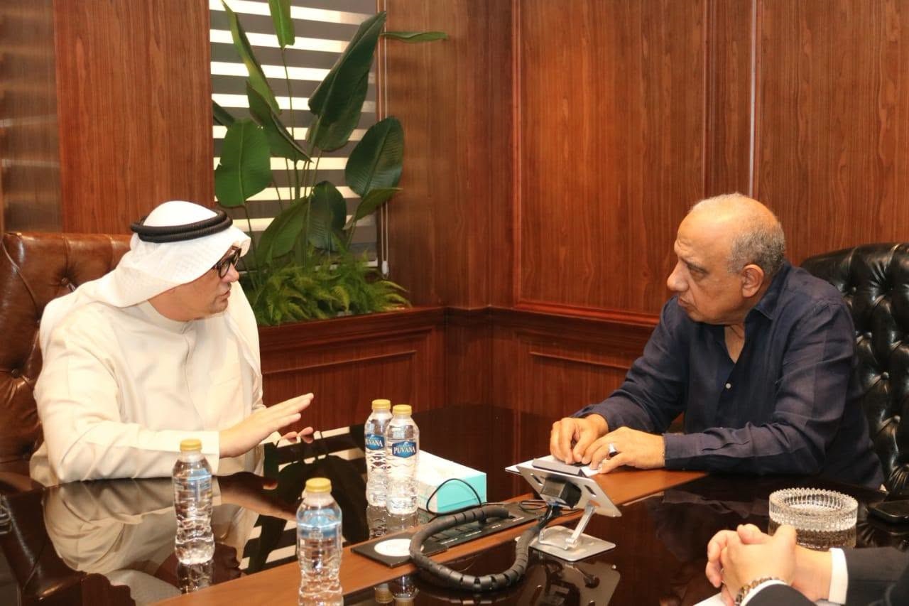 وزير الكهرباء يبحث مع «مصدر» الإماراتية تعزيز الشراكة والتوسع في مشروعات الطاقة المتجددة