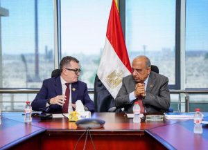 وزيرا الكهرباء والتخطيط يبحثان تعزيز الاستثمارات وتمويل مشروعات الطاقة واستغلال الخامات الأرضية والمعادن النادرة