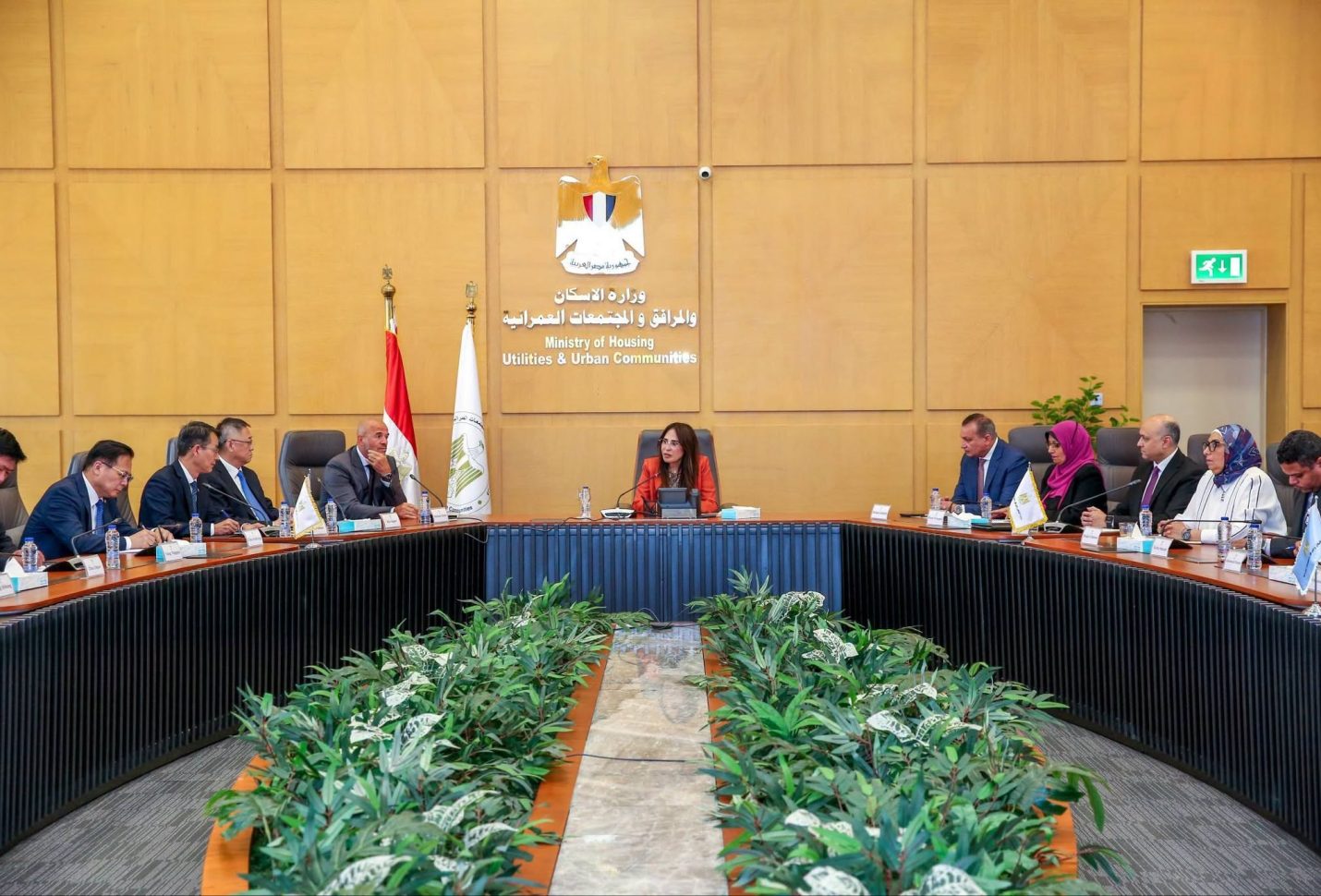 وزيرة الإسكان تبحث مع «CSCEC» الصينية التوسع في تنفيذ المشروعات الكبرى بمصر