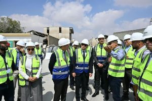 20 مليون دولار استثمارات و98% مكون محلي.. وزير الاستثمار يتفقد مصنع «ECPC – كونسيليس» بالعاشر من رمضان