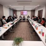 وزير التخطيط والتنمية الاقتصادية يلتقي عددًا من رواد الأعمال والشركات الناشئة للمصريين بالإمارات لبحث سبل دعمهم بالخارج