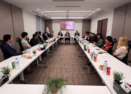 وزير التخطيط والتنمية الاقتصادية يلتقي عددًا من رواد الأعمال والشركات الناشئة للمصريين بالإمارات لبحث سبل دعمهم بالخارج