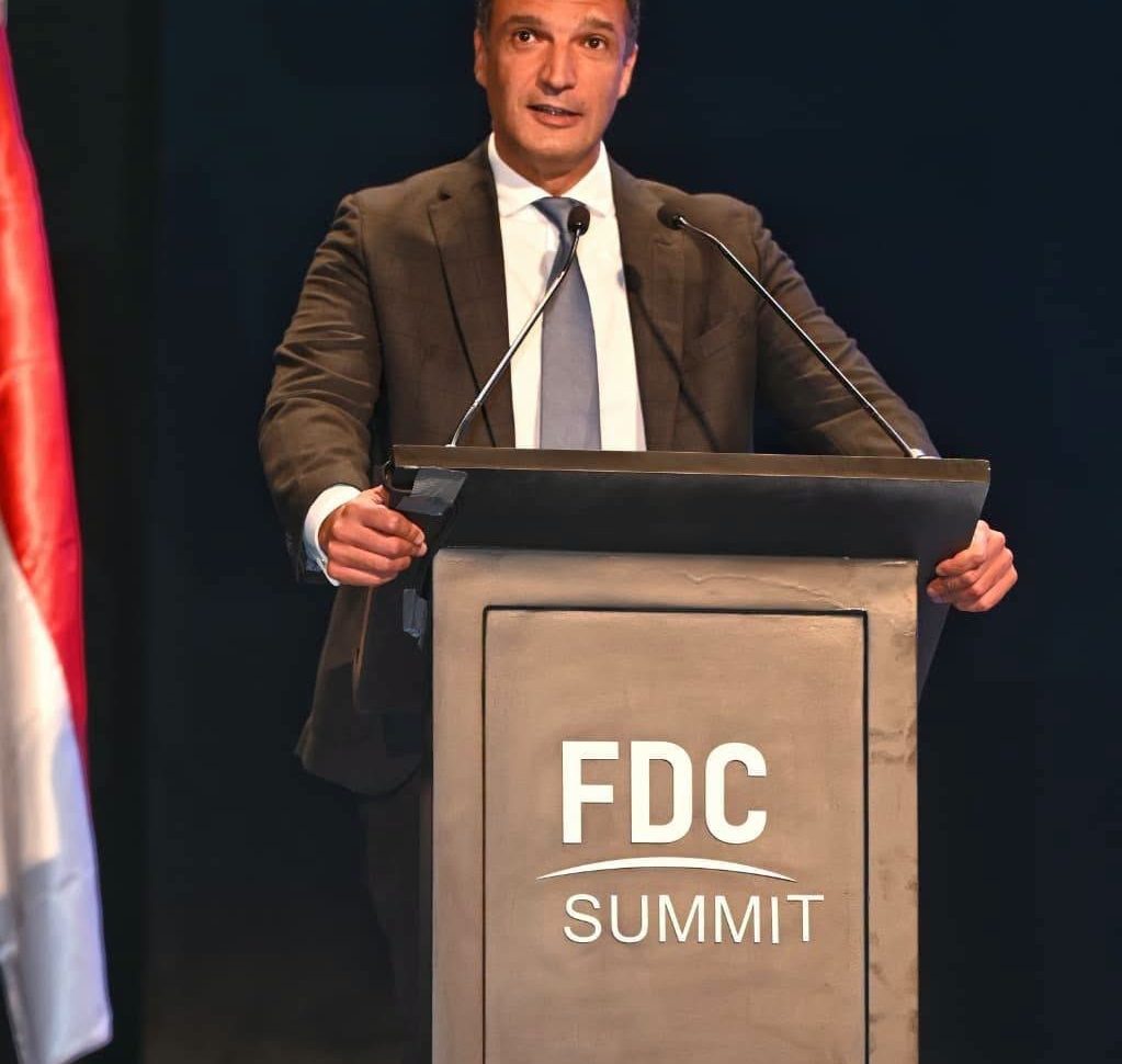 «التكنولوجيا تحدد التنافسية».. وزير الصناعة يدعو المصانع لتبني الذكاء الاصطناعي والحلول الرقمية