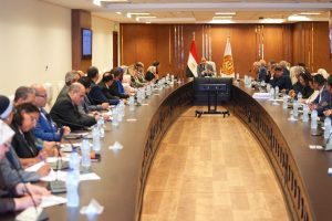 «تدريب ما يمكن تشغيله».. وزير العمل يطلق خطوات إعداد الاستراتيجية الوطنية للتدريب المهني