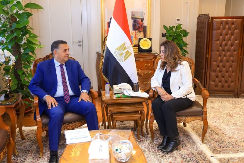 وزيرة التنمية المحلية تتابع مع محافظ القليوبية مشروعات «حياة كريمة».. واستعراض خطط الاستثمار والمخلفات