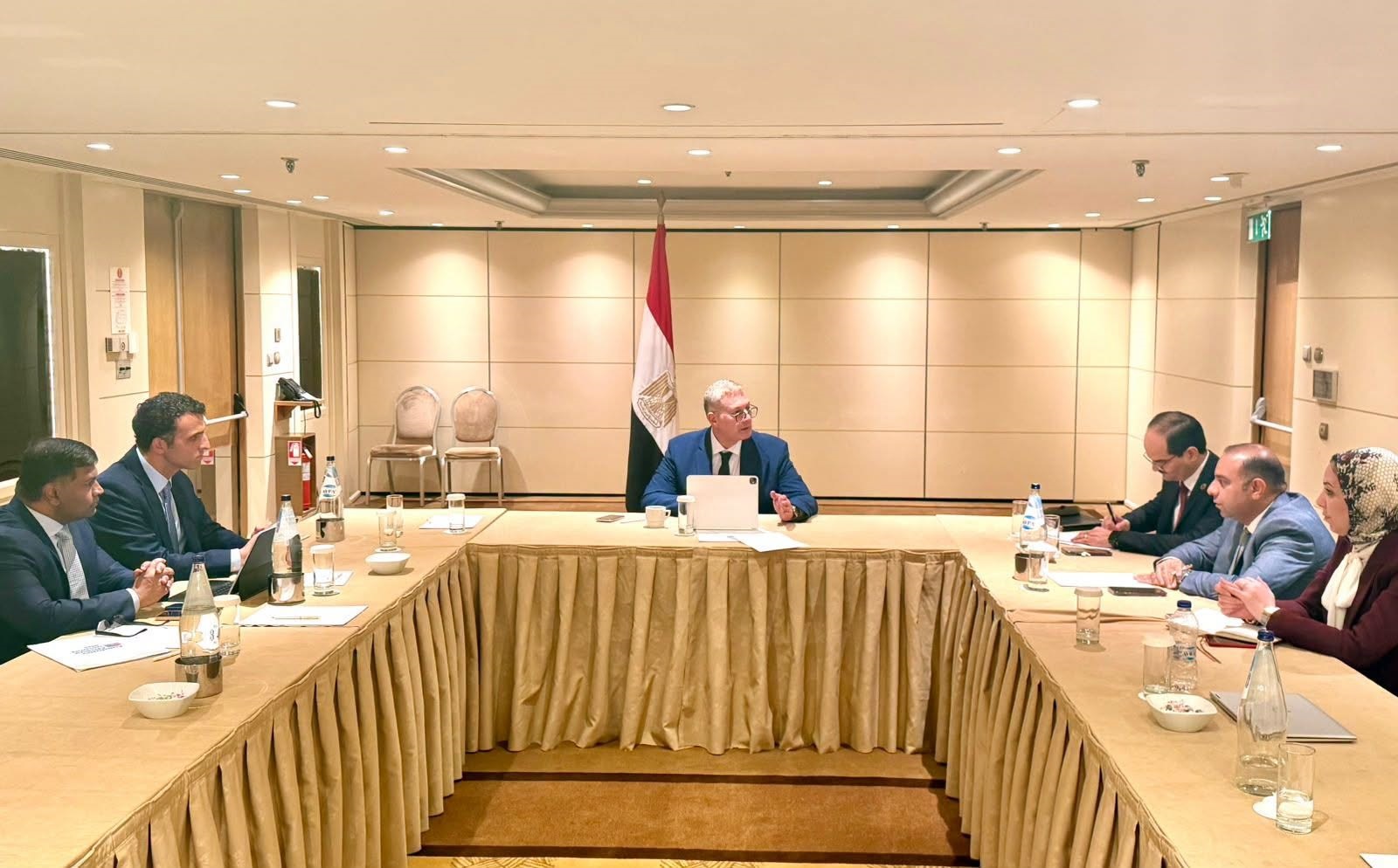 «تمهيدًا لقرار الاستثمار النهائي».. وزير البترول يتابع مع «شيفرون» الخطوات الأخيرة لربط حقل أفروديت بالبنية التحتية المصرية