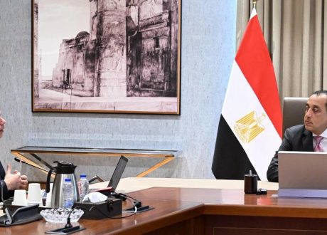 مدبولي: التصدير قاطرة الصناعة والاستثمار.. والحكومة تستهدف توسيع حضور المنتجات المصرية عالميًا