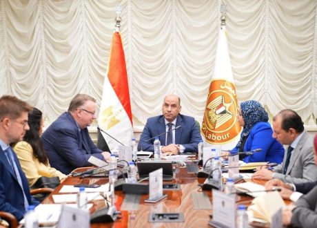 وزير العمل يوجه بسرعة إنهاء خطة استراتيجية التشغيل.. ويستهدف توفير 1.4 مليون فرصة سنويًا