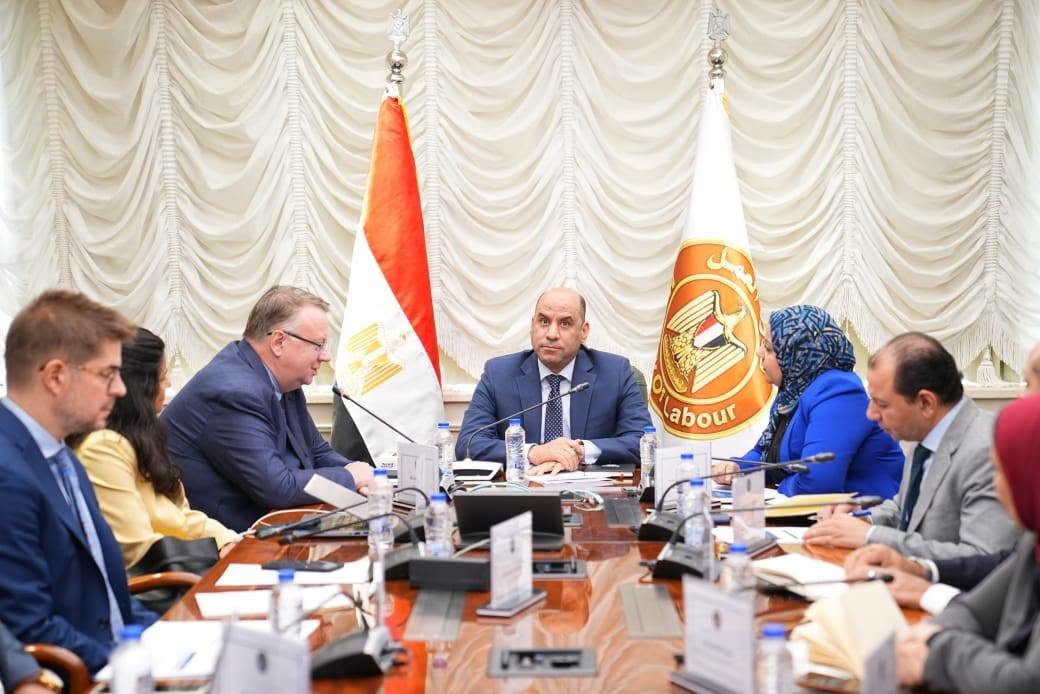 وزير العمل يوجه بسرعة إنهاء خطة استراتيجية التشغيل.. ويستهدف توفير 1.4 مليون فرصة سنويًا