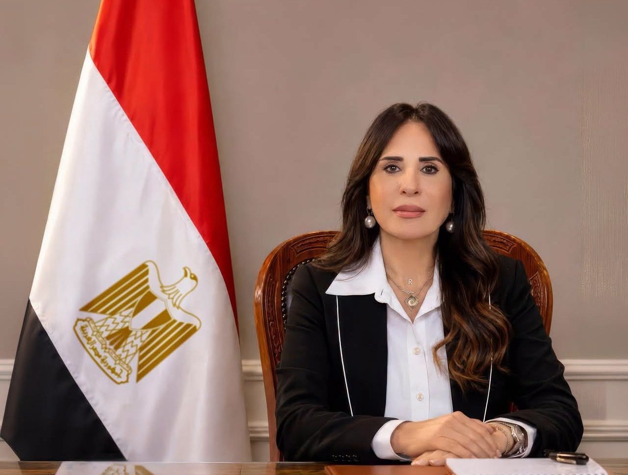 وزيرة الإسكان: بدء تسليم أراضي «بيت الوطن» بالقاهرة الجديدة 2 نوفمبر.. وتوصيل الكهرباء للحي التاسع بـ6 أكتوبر