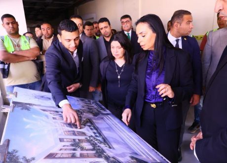 وزيرة التضامن تتفقد مقر صندوق دعم مشروعات الجمعيات ومركز الإرشاد والدعم النفسي للأطفال بجسر السويس