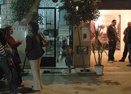 “آرت اللوا”..مبادرة فنية في منطقة شعبية