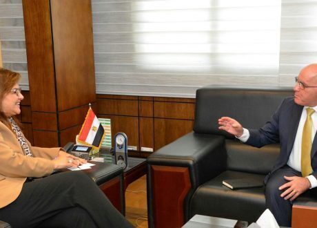 المشروعات الصغيرة وتنمية الصعيد..أبرز مجالات التعاون بين “التخطيط” و”البنك الدولي للإنشاء والتعمير”