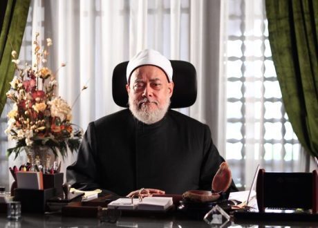«علي جمعة».. رحلة من العطاء في خدمة الدين الاسلامي ومساعدة الفقراء