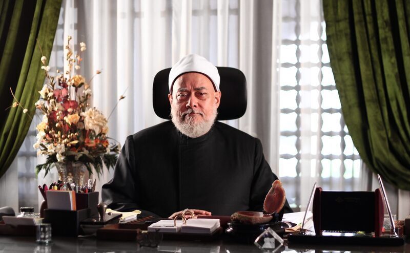 «علي جمعة».. رحلة من العطاء في خدمة الدين الاسلامي ومساعدة الفقراء