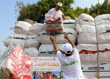 بالصور..«الأورمان» تشارك فى حملة «مصر الدفيانة» بتوزيع 350 ألف بطانية على غير القادرين