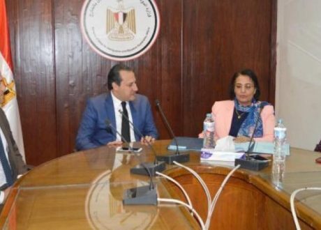 «الهجرة» و«القومي للبحوث» يوقعان بروتوكولا لتأهيل الشباب والتوعية بمخاطر الهجرة غير الشرعية