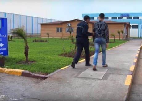 بالفيديو.. «الزيارات الأسرية».. مبادرة لإصلاح النزلاء القصر بسجون المغرب