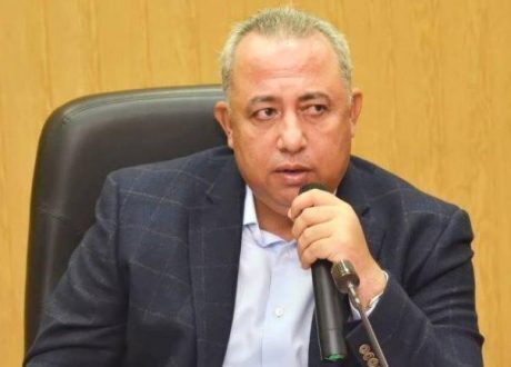 محافظ الشرقية يعلن عن توزيع 965 كارت معاش «تكافل وكرامة» لحماية الأسر محدودة الدخل