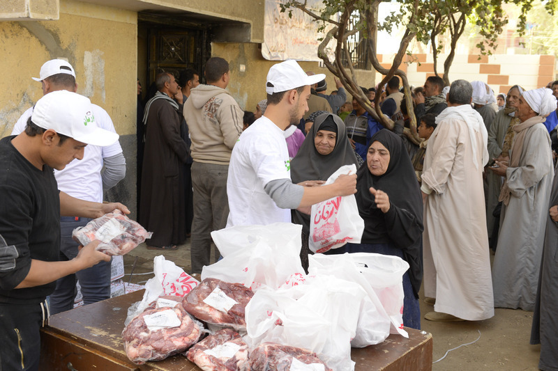 بالصور..مليون و 600 ألف كيلو لحوم توزعها «الأورمان» على غير القادرين في كل المحافظات