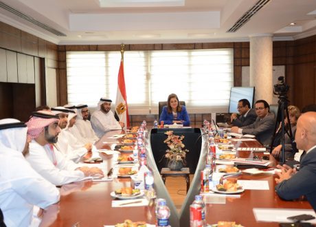 وزيرة التخطيط تجتمع بوفد إماراتي لبحث التطورات الاجتماعية والاقتصادية بمصر