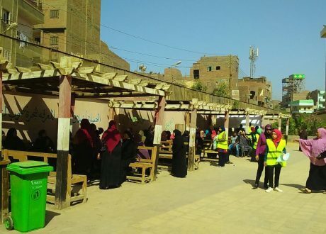 استمرار قوافل “عنيك فى عنينا” بالفيوم وإنقاذ ألف مواطن من العمى