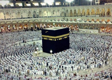 «البيت الكبير» يكرم 5 أمهات بعمرة في حفل الملكة بالأقصر… اليوم