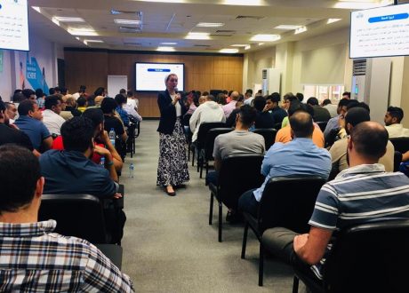 وزارة التخطيط تشارك في البرنامج التدريبي للطيارين الجدد بالتعاون مع «الطيران المدني»