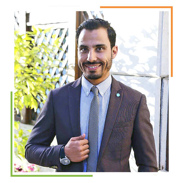 الاستاذ أحمد مصطفي العمرة