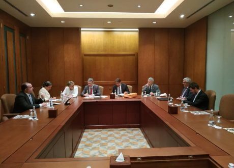 وزيرة البيئة تناقش مع نظيرها الإيطالي ملفات التعاون المشترك