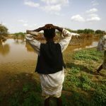 السودان : إنشاء بنك الكساء والغذاء للمتضررين من السيول والفيضانات