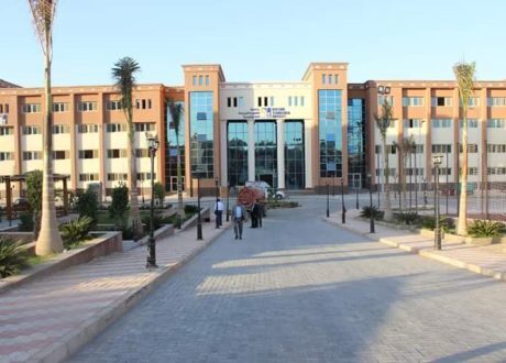 بالصور.. وزير التعليم العالى يتفقد مقر جامعة القاهرة الجديدة التكنولوجية