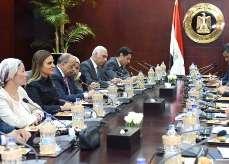 4  وزراء يبحثون مع بعثة البنك الدولي دعم مشروع مكافحة التلوث وإدارة المخلفات الصلبة