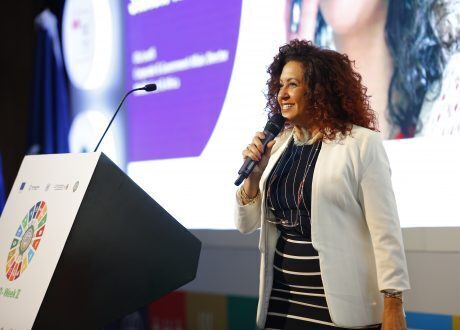 علا لطفي تقترح إطلاق مبادرة للتخلص من البلاستيك بشكل أمن بالتعاون مع الشركات