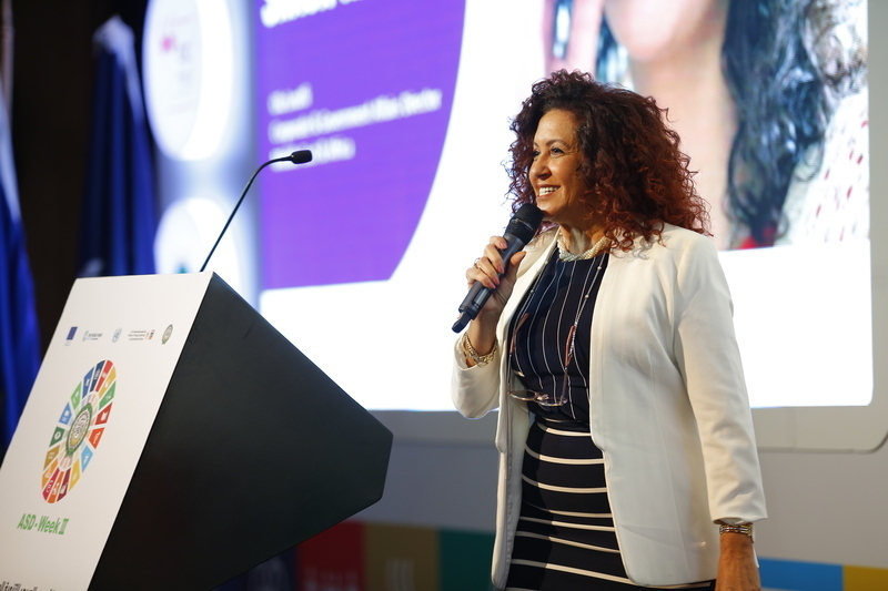 علا لطفي تقترح إطلاق مبادرة للتخلص من البلاستيك بشكل أمن بالتعاون مع الشركات