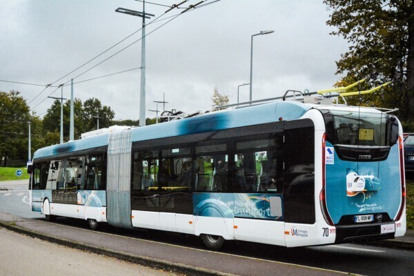 France’s Limogas city introduces 3 in-motion-charging buses