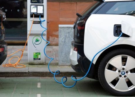 Environmentally friendly electric cars: the pedestrian’s enemy?