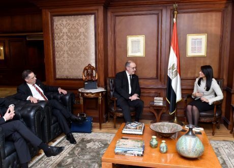 وزير سويسري: مصر من أهم الدول الأفريقية وسنضع أولوية لرؤية 2030