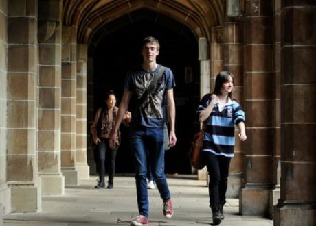 Australian university offers up to $7,500 to students stranded in China by coronavirus travel ban