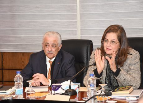«التخطيط» و«التعليم» يبحثان دعم العملية التعليمية مع البنك الإسلامى للتنمية