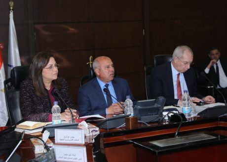 هالة السعيد: توطين صناعة وحدات السكك الحديدية ضرورة مُلحة لاستدامة الخدمة