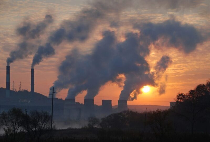 Research Links Air Pollution with Higher Coronavirus Death Rates