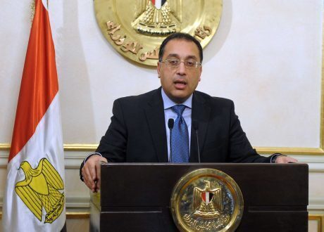 مدبولي: يجب انتهاء مشروعات الطرق في موعدها لخدمة المواطنين