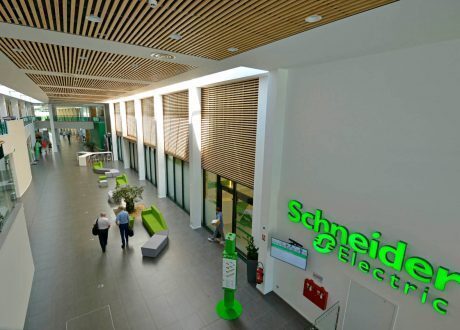 Schneider Electric reports progress in its SDGs march