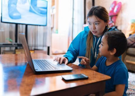 Most students in UAE vote for distance learning