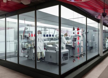 H&M launches garment-to-garment recycling system